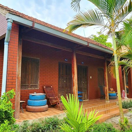 Thuy Tien Eco Lodge Cát Tiên Exterior foto