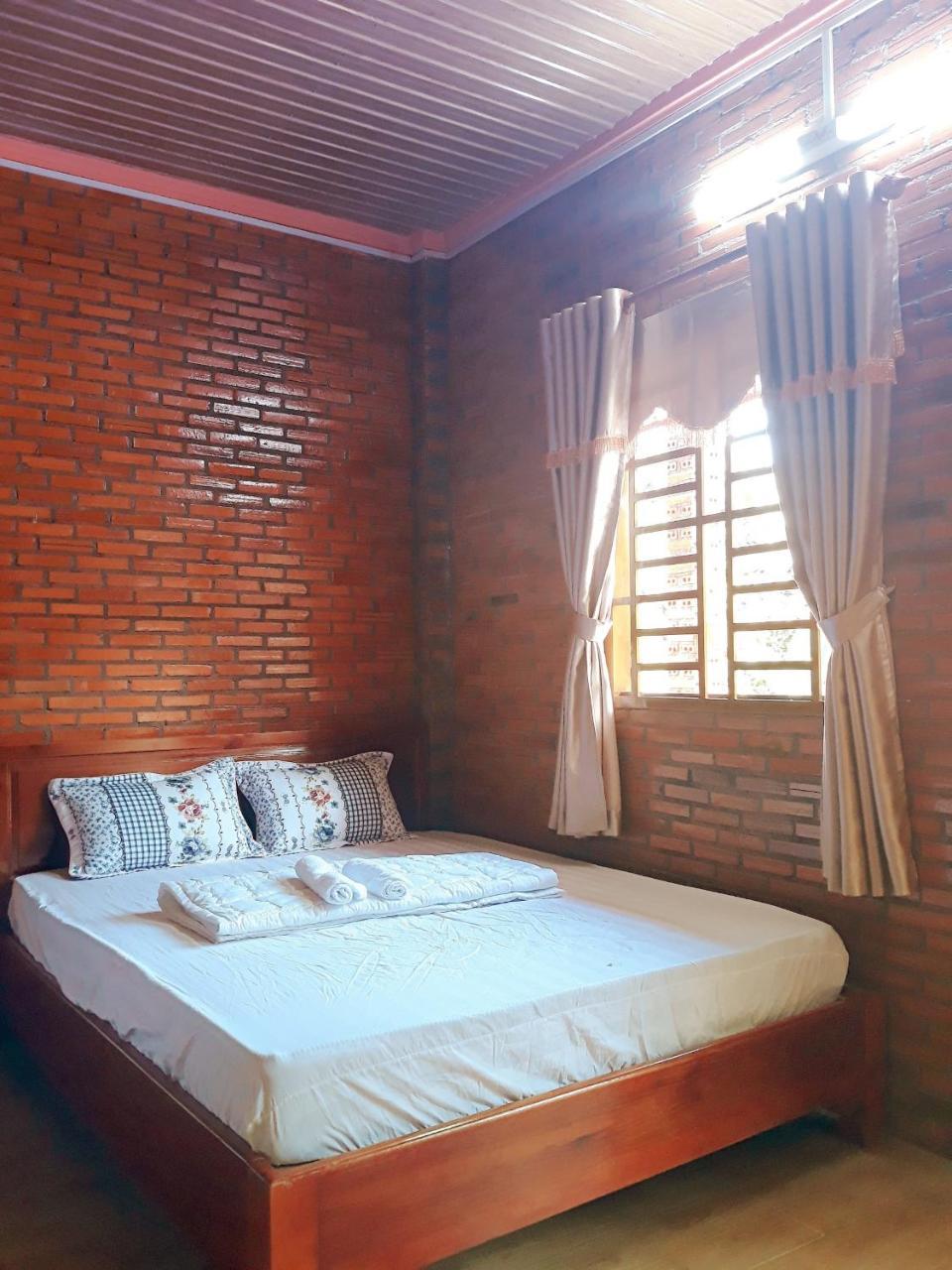 Thuy Tien Eco Lodge Cát Tiên Exterior foto