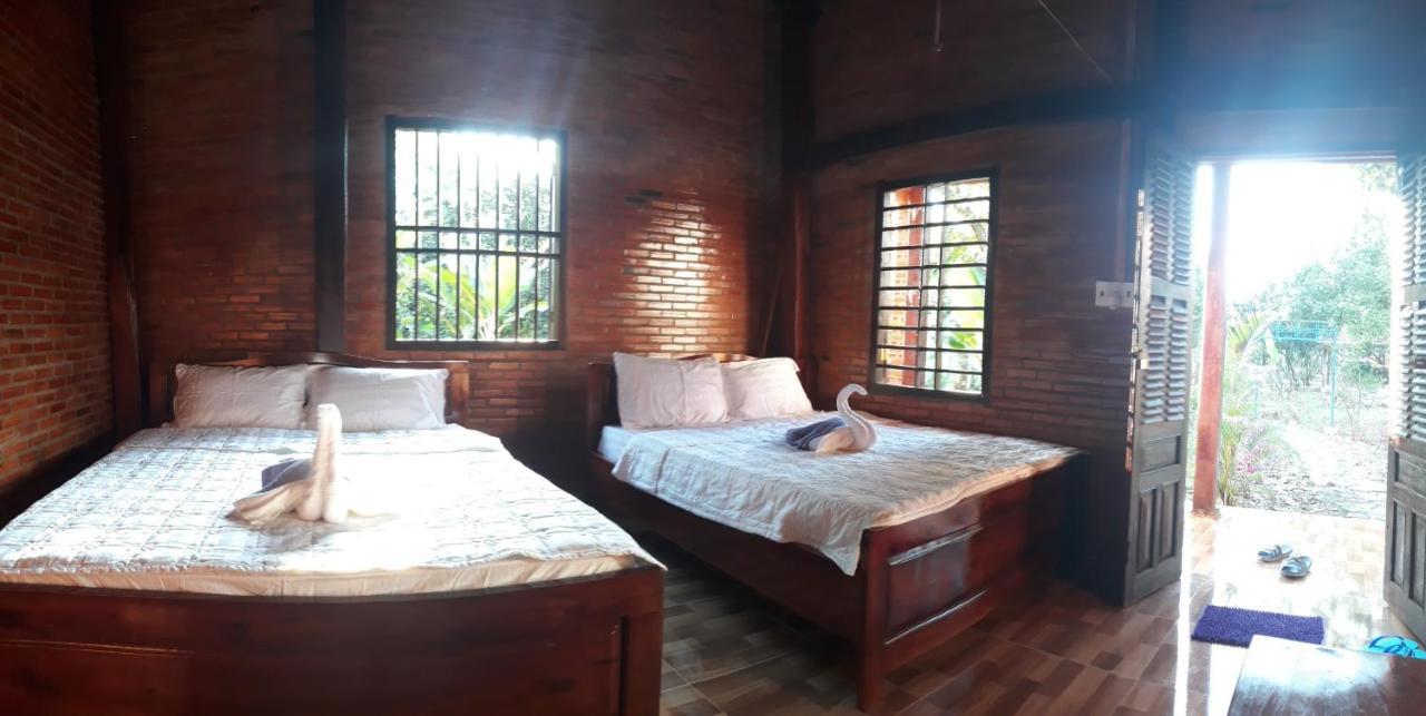 Thuy Tien Eco Lodge Cát Tiên Exterior foto